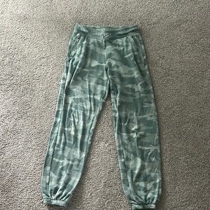athleta girl sweatpants/ joggers